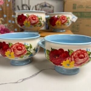 The Pioneer Woman Sweet Rose Floral Soup Bowls - Red and Blue